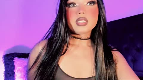 Snapshot of miss_zz chatting on 11/04/25, 06:18 miss_zz online show from 11/04/25, 06:18