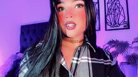 Snapshot of miss_zz chatting on 12/04/25, 04:27 miss_zz online show from 12/04/25, 04:27