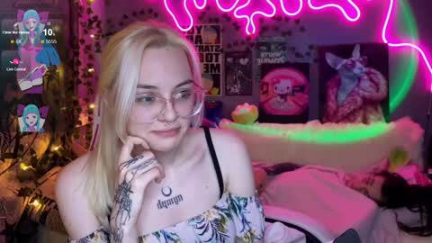 Snapshot of missa__amane chatting on 12/04/24, 05:55 Misa online show from 12/04/24, 05:55