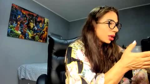 Snapshot of missale chatting on 11/09/25, 07:34 Alesyamuscledoll online show from 11/09/25, 07:34