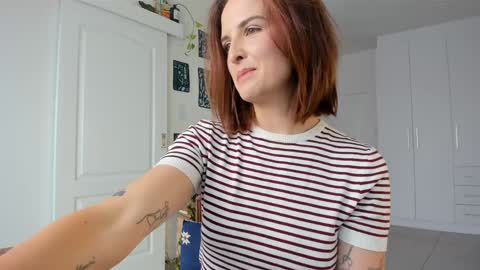 Alexandra Thorn online show from 02/23/26, 09:06