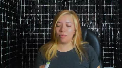 Snapshot of missalmafenix chatting on 06/02/26, 12:51 missalmafenix online show from 06/02/26, 12:51