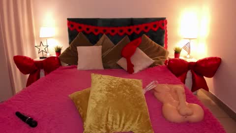 Angelina online show from 02/12/26, 10:27