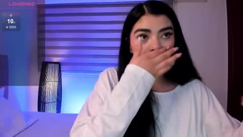 Snapshot of missariadnaa chatting on 03/30/26, 12:06 Ariadna Ruiz online show from 03/30/26, 12:06