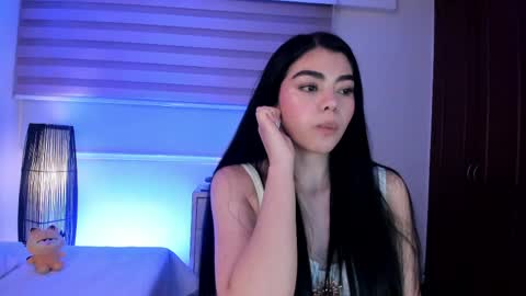 Snapshot of missariadnaa chatting on 04/07/26, 12:05 Ariadna Ruiz online show from 04/07/26, 12:05
