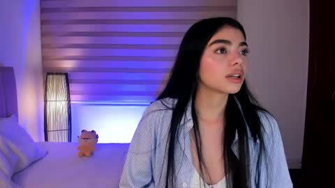 Snapshot of missariadnaa chatting on 04/15/26, 12:34 Ariadna Ruiz online show from 04/15/26, 12:34