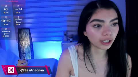 Snapshot of missariadnaa chatting on 04/21/26, 12:00 Ariadna Ruiz online show from 04/21/26, 12:00