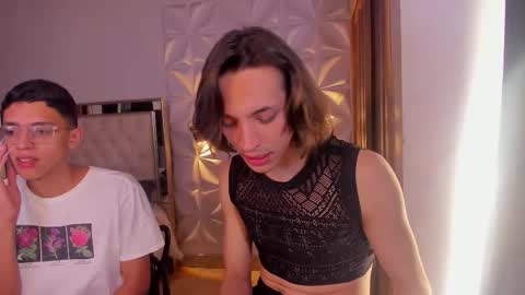 Mis Ari online show from 11/23/25, 09:03