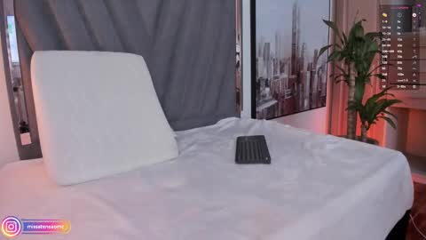 Laura online show from 01/26/25, 03:58