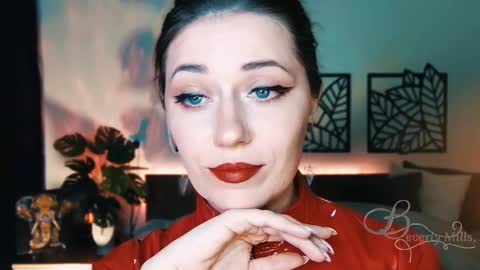 The divine Beverly online show from 02/15/25, 07:28