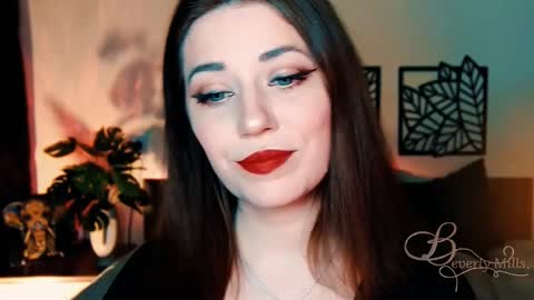 The divine Beverly online show from 03/06/25, 02:40