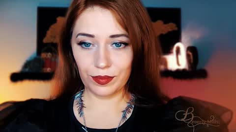 The divine Beverly online show from 11/17/25, 03:12