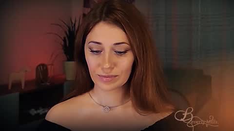 Snapshot of missbeverlymills chatting on 03/07/26, 06:38 The divine Beverly online show from 03/07/26, 06:38