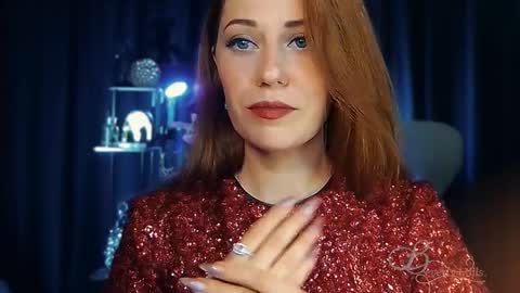 Snapshot of missbeverlymills chatting on 04/08/26, 12:16 The divine Beverly online show from 04/08/26, 12:16