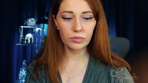 Snapshot of missbeverlymills chatting on 04/09/26, 10:53 The divine Beverly online show from 04/09/26, 10:53