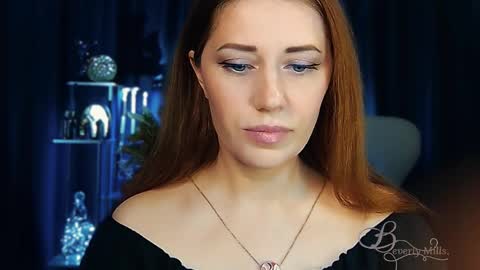 Snapshot of missbeverlymills chatting on 04/10/26, 01:16 The divine Beverly online show from 04/10/26, 01:16