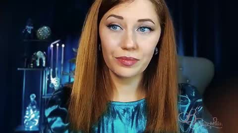 Snapshot of missbeverlymills chatting on 04/23/26, 01:24 The divine Beverly online show from 04/23/26, 01:24