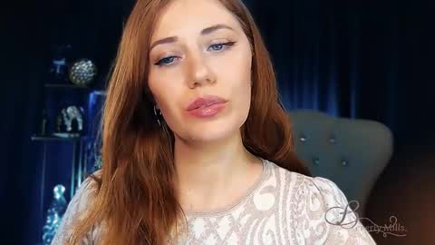 Snapshot of missbeverlymills chatting on 04/26/26, 01:25 The divine Beverly online show from 04/26/26, 01:25