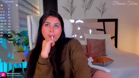 Bianca Torres online show from 02/12/25, 02:45