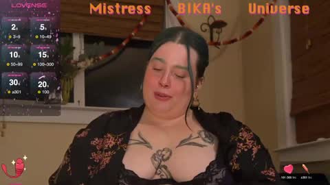 Snapshot of missbika chatting on 02/28/25, 08:20 Miss Bika online show from 02/28/25, 08:20