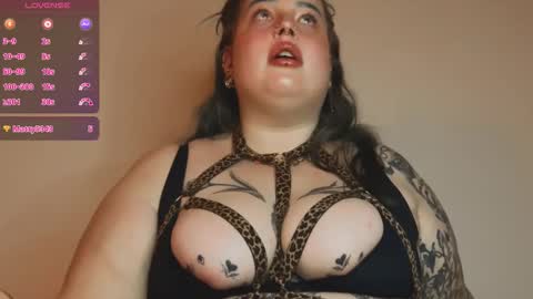 Snapshot of missbika chatting on 10/31/25, 06:20 Miss Bika online show from 10/31/25, 06:20