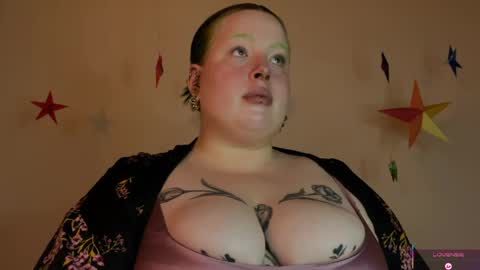 Snapshot of missbika chatting on 04/02/26, 04:48 Miss Bika online show from 04/02/26, 04:48