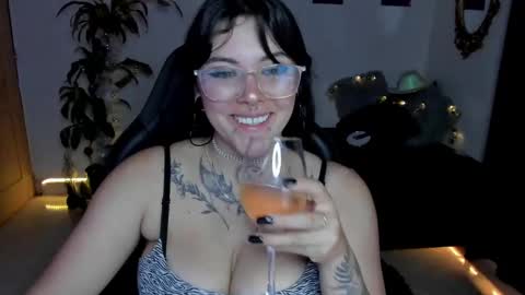 Snapshot of misscharlottte_18 chatting on 12/06/24, 10:08 Missy Charlottte.  Hey remember to give me a thumbs up ty online show from 12/06/24, 10:08