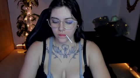 Snapshot of misscharlottte_18 chatting on 12/23/24, 03:29 Missy Charlottte.  Hey remember to give me a thumbs up ty online show from 12/23/24, 03:29