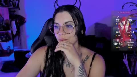 Snapshot of misscharlottte_18 chatting on 10/04/25, 04:10 Missy Charlottte.  Hey remember to give me a thumbs up ty online show from 10/04/25, 04:10