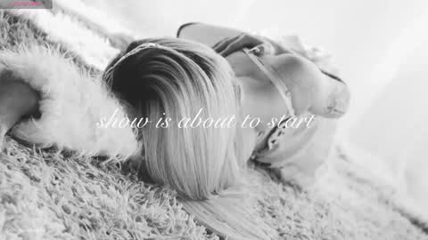 Snapshot of misschloe__ chatting on 04/21/26, 12:45 Chloe freelance model Please your thumbs up are important online show from 04/21/26, 12:45