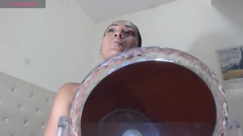 Snapshot of misscruzxz chatting on 01/14/26, 01:11 Donna di Diamanti online show from 01/14/26, 01:11