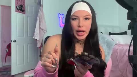 D online show from 11/11/25, 02:28