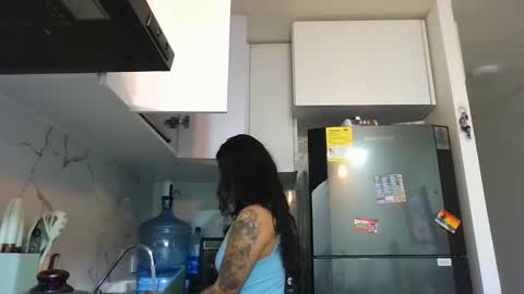 Snapshot of misselii chatting on 02/20/25, 12:41 melodie online show from 02/20/25, 12:41