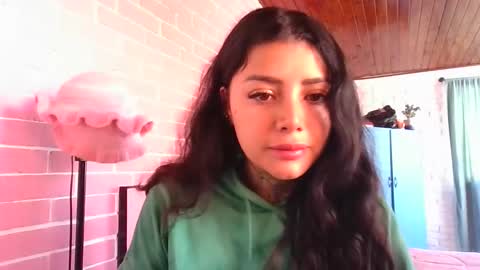 Snapshot of misselii chatting on 09/21/25, 02:08 melodie online show from 09/21/25, 02:08