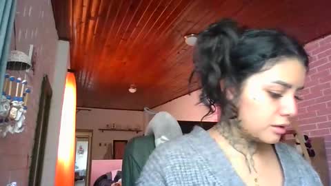 Snapshot of misselii chatting on 11/14/25, 07:45 melodie online show from 11/14/25, 07:45