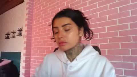 Snapshot of misselii chatting on 11/28/25, 06:43 melodie online show from 11/28/25, 06:43