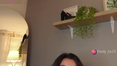 Snapshot of missemily_11 chatting on 03/20/26, 09:58 Yuliana online show from 03/20/26, 09:58