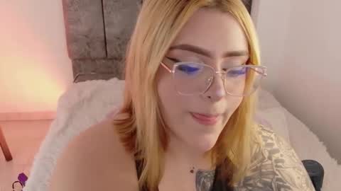 missevans_ online show from 03/31/26, 02:57