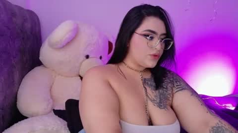 Snapshot of missevans_ chatting on 07/20/26, 04:20 missevans_ online show from 07/20/26, 04:20