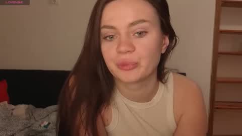 Snapshot of missevax_ chatting on 02/04/26, 12:27 Eva online show from 02/04/26, 12:27