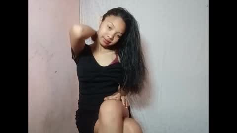 Snapshot of missfireangel chatting on 09/14/25, 06:45 MadagascarQueen online show from 09/14/25, 06:45