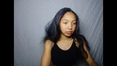 Snapshot of missfireangel chatting on 10/04/25, 10:35 MadagascarQueen online show from 10/04/25, 10:35