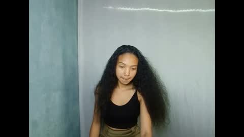 Snapshot of missfireangel chatting on 04/26/26, 07:17 MadagascarQueen online show from 04/26/26, 07:17