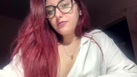 Snapshot of missfortune2026 chatting on 04/19/26, 07:16 Runaa online show from 04/19/26, 07:16