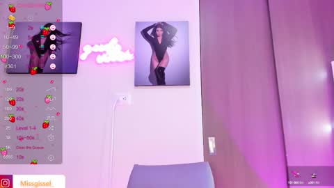 Snapshot of missgissel chatting on 03/08/25, 05:33 Gisell Gigi online show from 03/08/25, 05:33