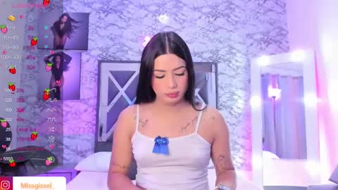 Snapshot of missgissel chatting on 03/12/25, 01:30 Gisell Gigi online show from 03/12/25, 01:30