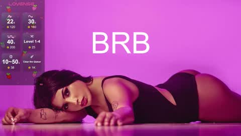 Snapshot of missgissel chatting on 12/13/25, 07:53 Gisell Gigi online show from 12/13/25, 07:53