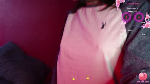 Snapshot of missgray69_ chatting on 02/20/25, 08:25 Victoria online show from 02/20/25, 08:25