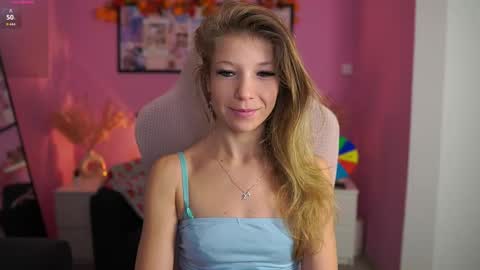 Snapshot of missicute18 chatting on 12/02/25, 07:31 Melissa online show from 12/02/25, 07:31