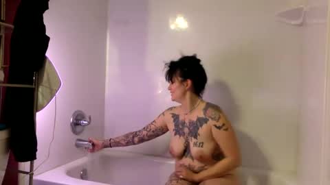 Snapshot of missingmaryjane chatting on 01/14/25, 07:48 missingmaryjane online show from 01/14/25, 07:48